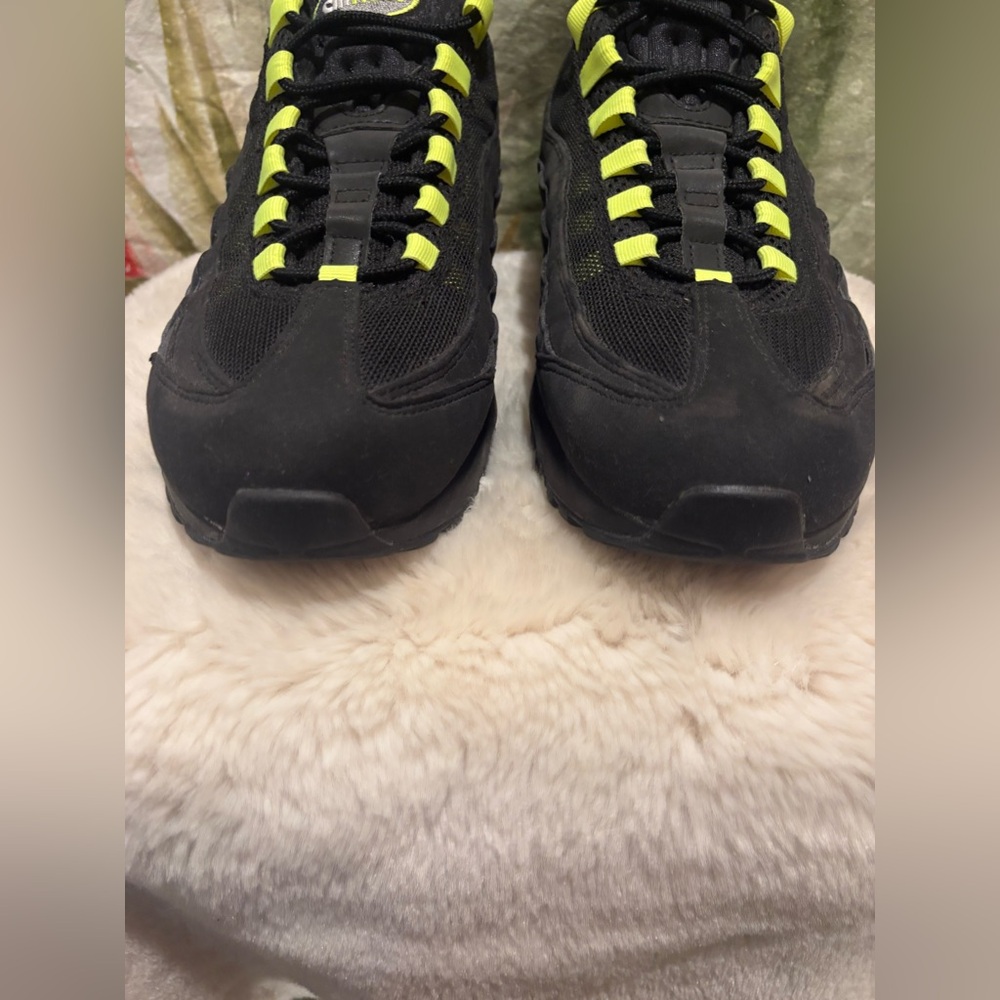 Nike Air Max 95 OG 2015 Neon 2015 *New without tags or box * - Picture 3 of 16